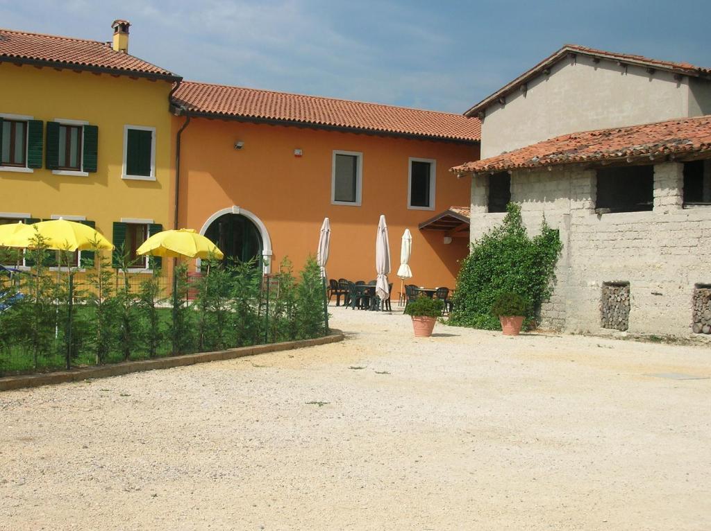Agriturismo Colombarola Sona Bagian luar foto